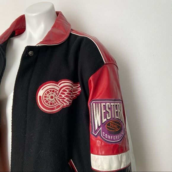 Retro Leather Red Wings Varsity Jacket 1995 Signed - Picture 12 of 16